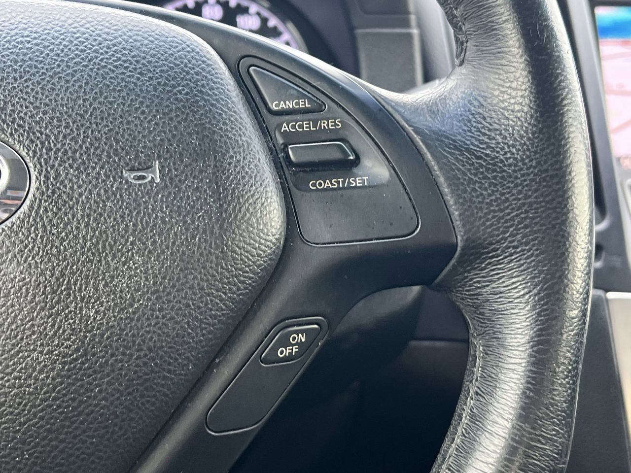 Used 2013 INFINITI G37 x w/ Premium Pkg image 16