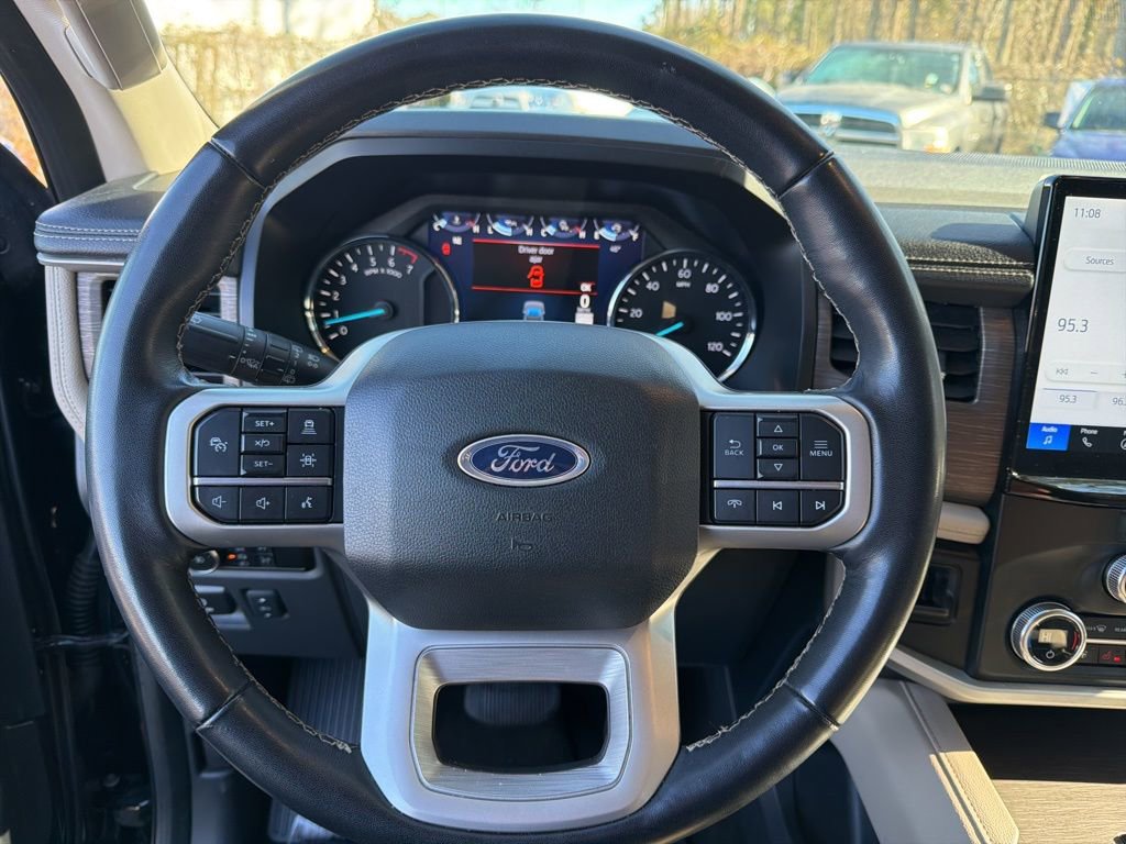 Used 2024 Ford Expedition Limited image 16