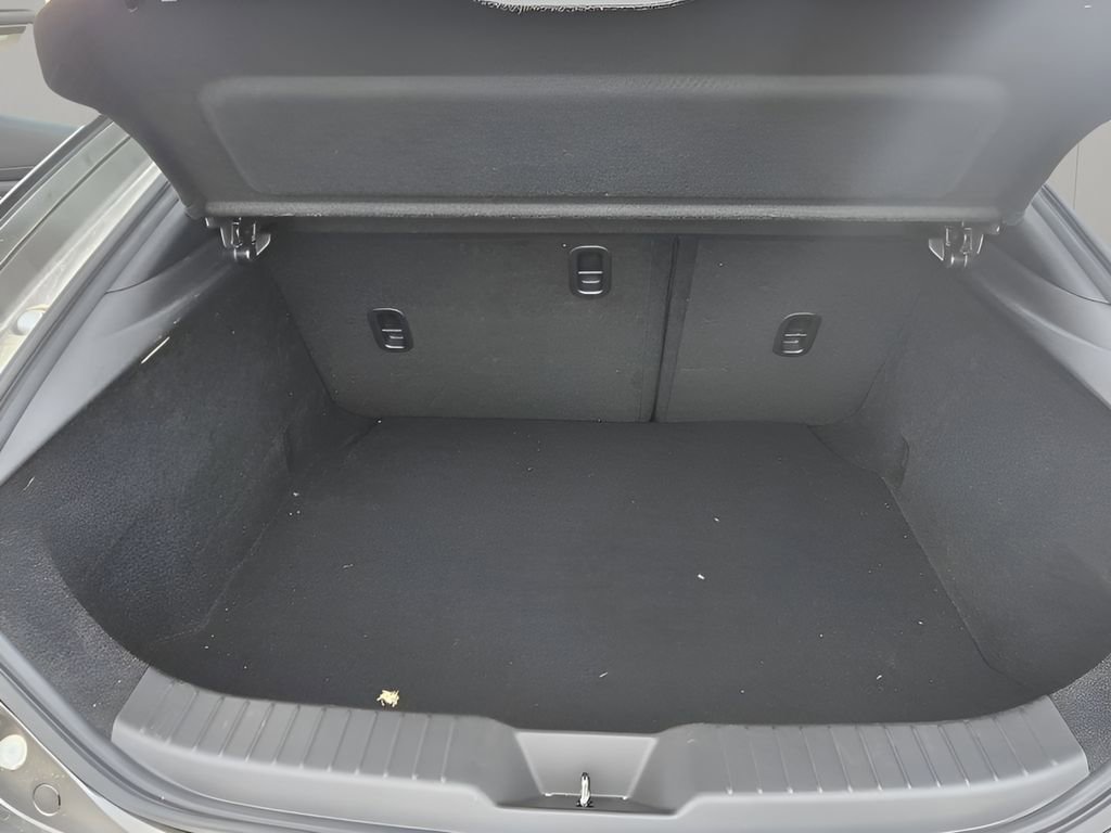 Used 2025 MAZDA MAZDA3 s image 29