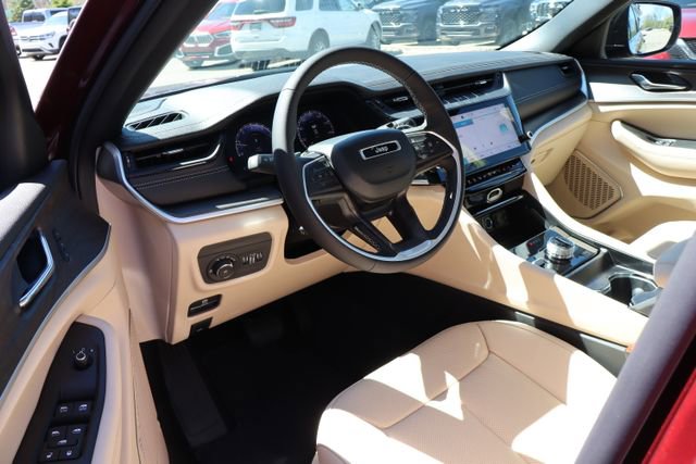New 2026 Jeep Grand Cherokee L Limited AWD/4WD image 16
