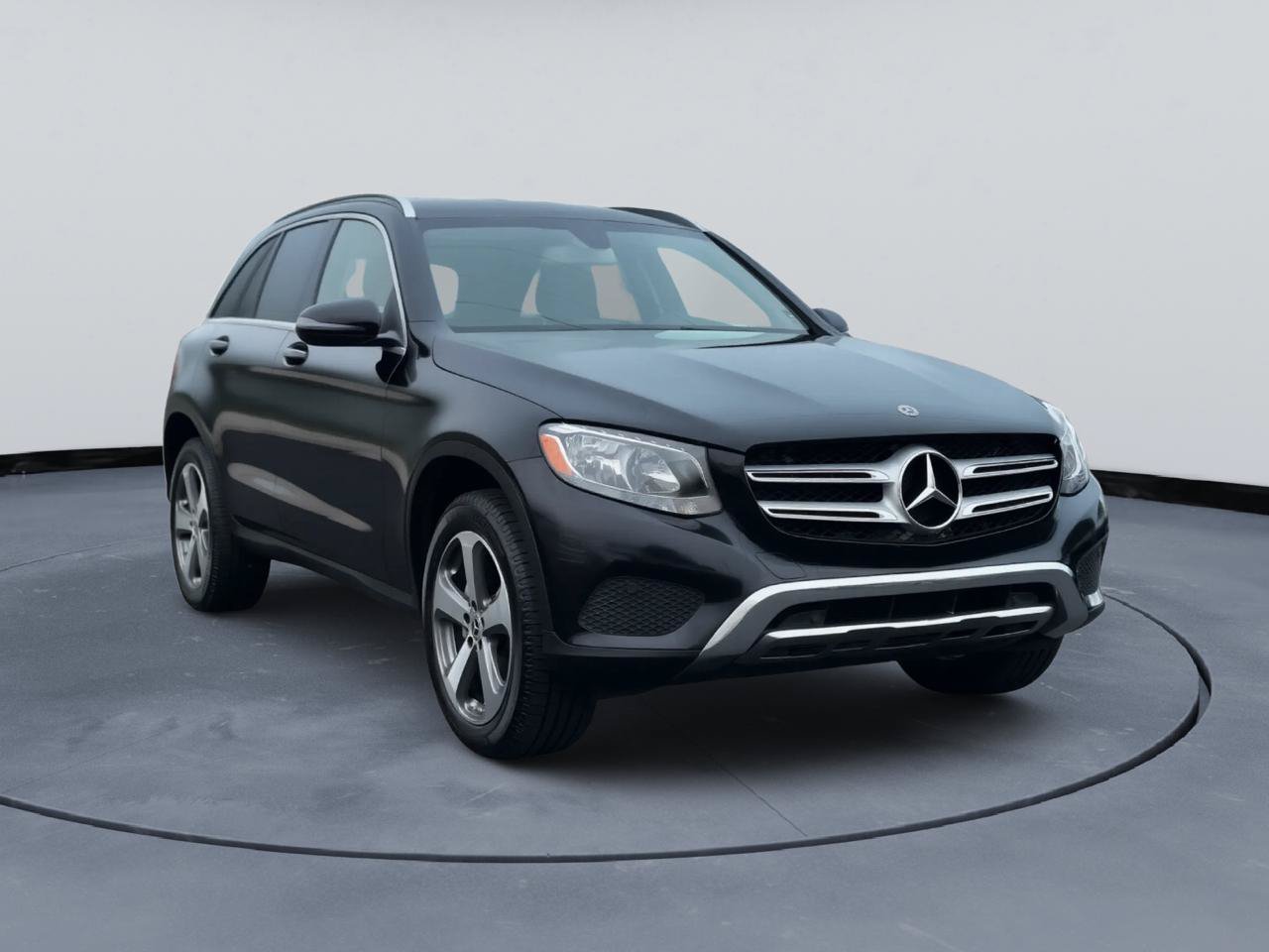 Used 2018 Mercedes-Benz GLC 300 image 2
