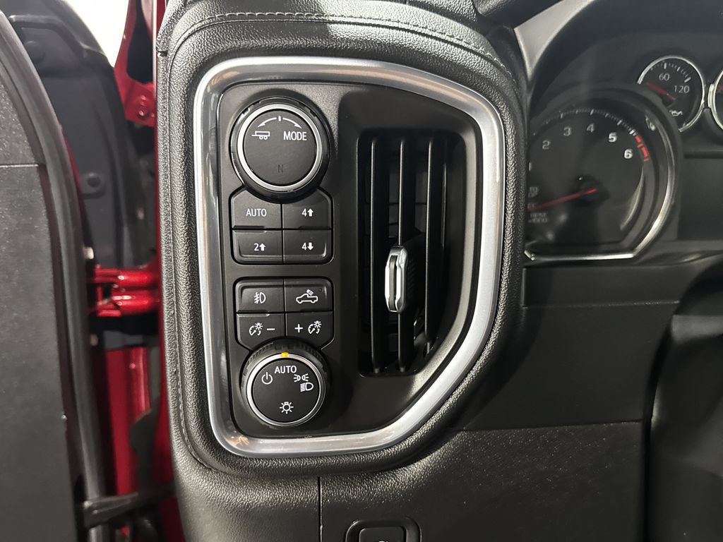 Used 2020 Chevrolet Silverado 1500 LT Trail Boss w/ Convenience Package AWD/4WD image 37