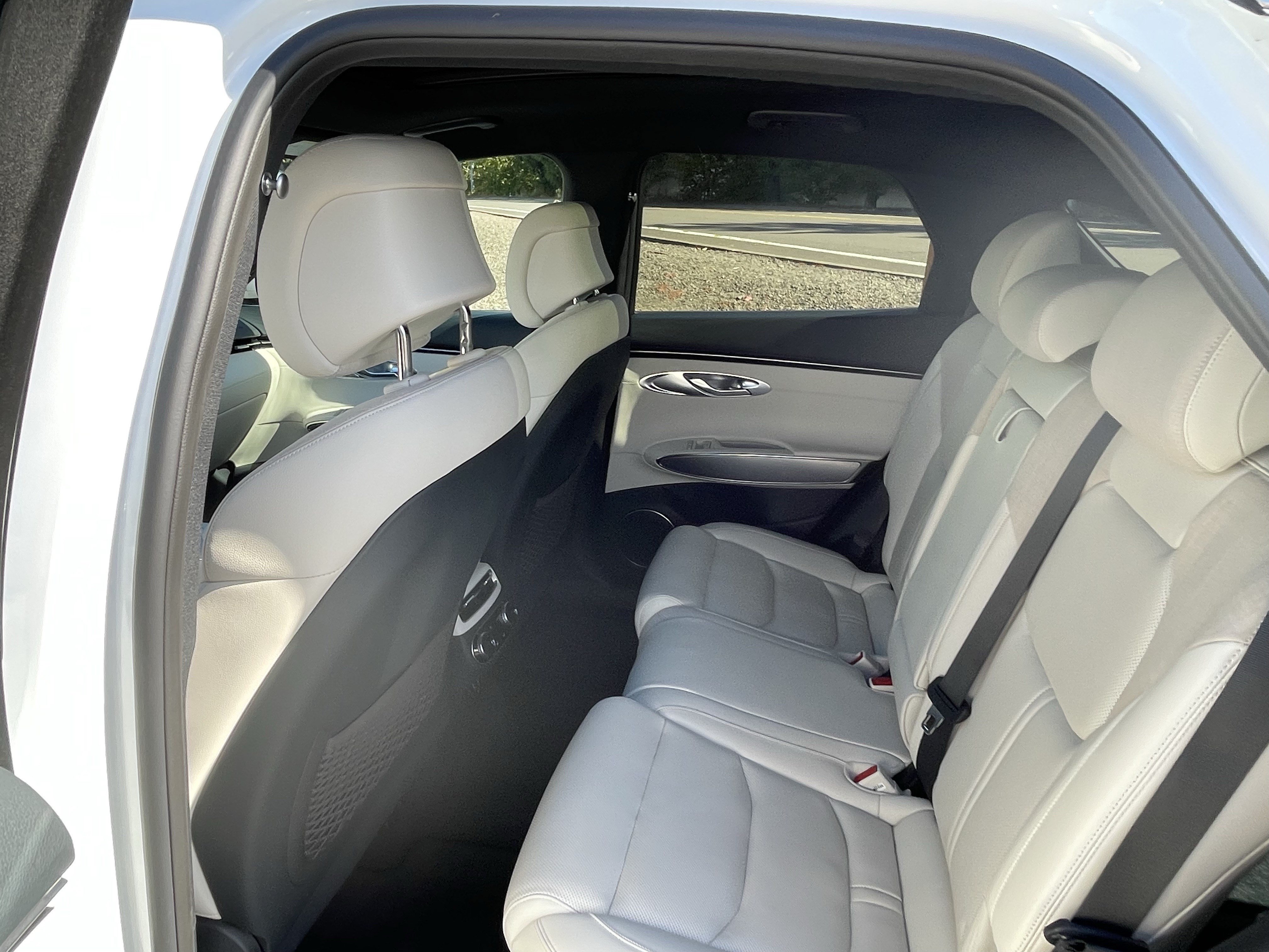 Used 2025 Genesis Electrified GV70 AWD/4WD image 14
