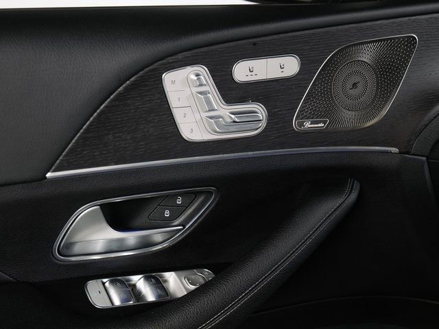 Used 2023 Mercedes-Benz GLE 450 4MATIC w/ Premium Package image 28
