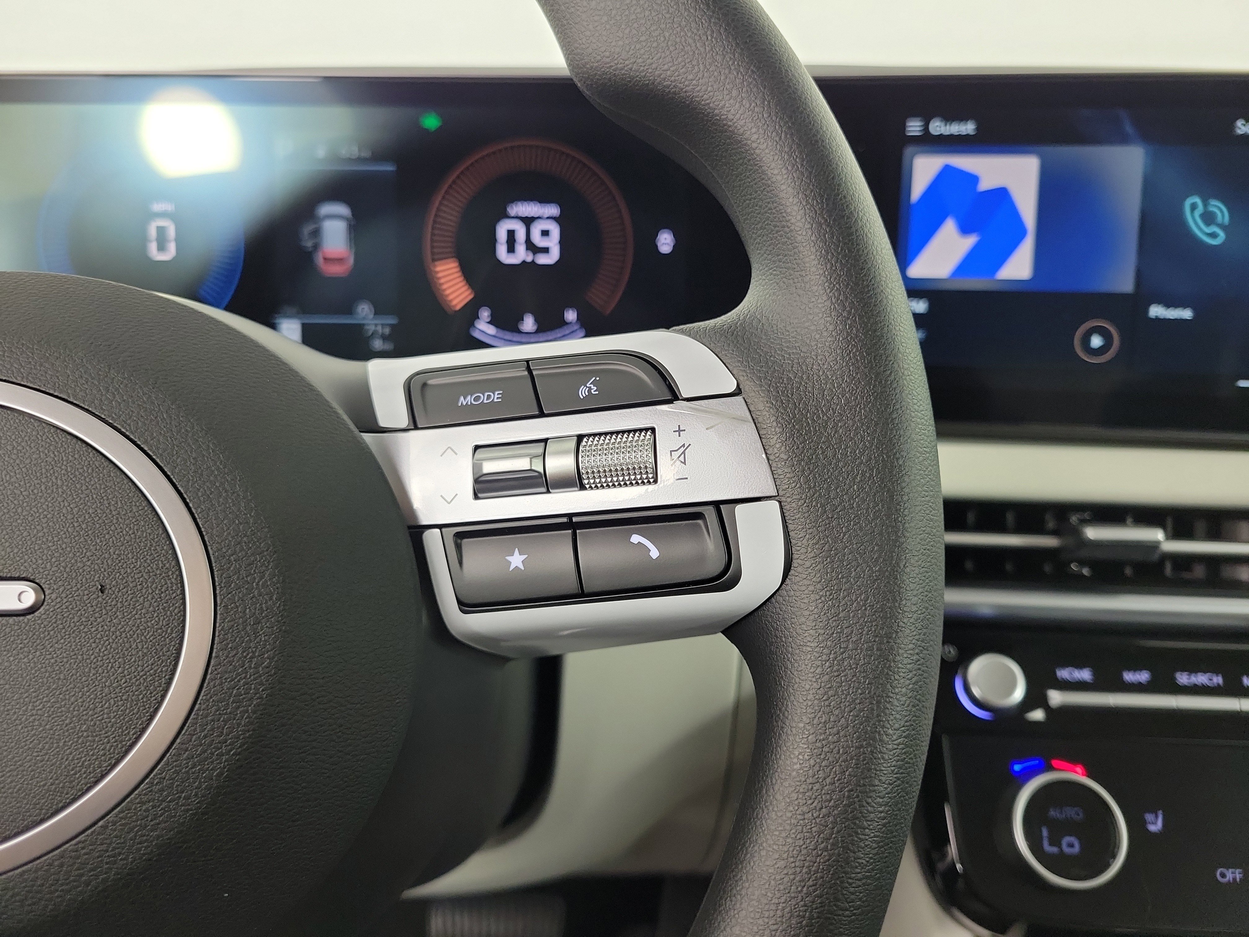 New 2025 Hyundai Tucson SEL image 21