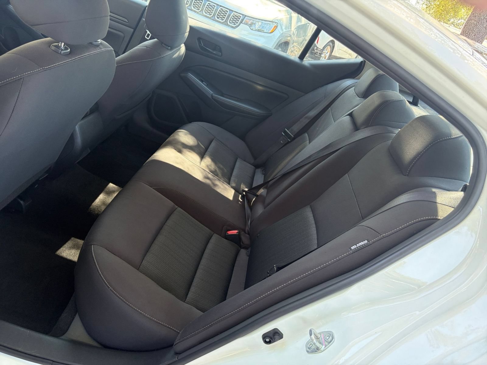 Used 2025 Nissan Altima 2.5 SV FWD image 21