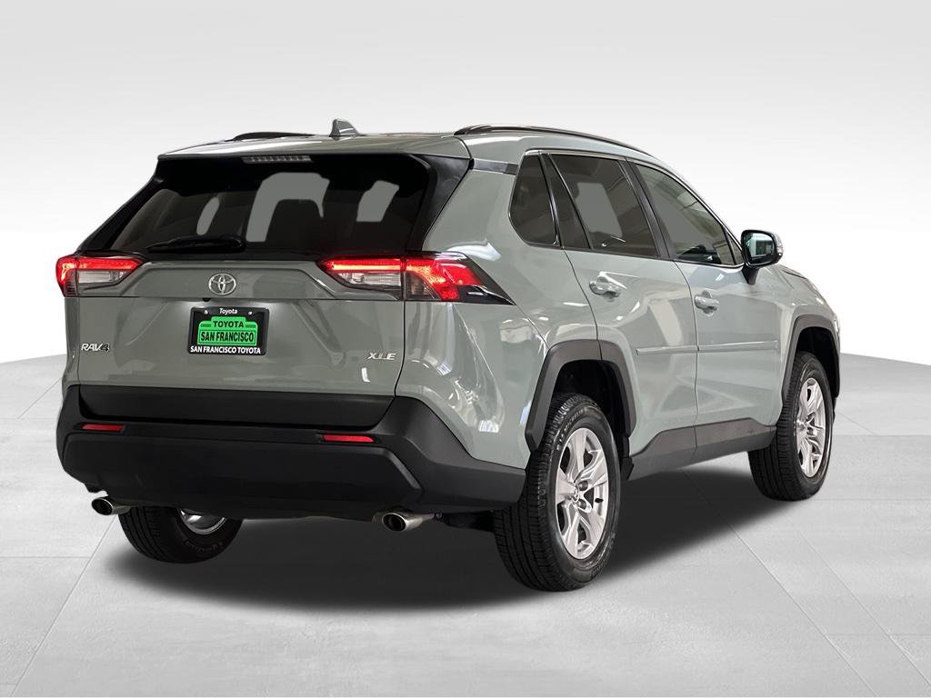 Certified 2022 Toyota RAV4 XLE w/ Convenience Package FWD image 5