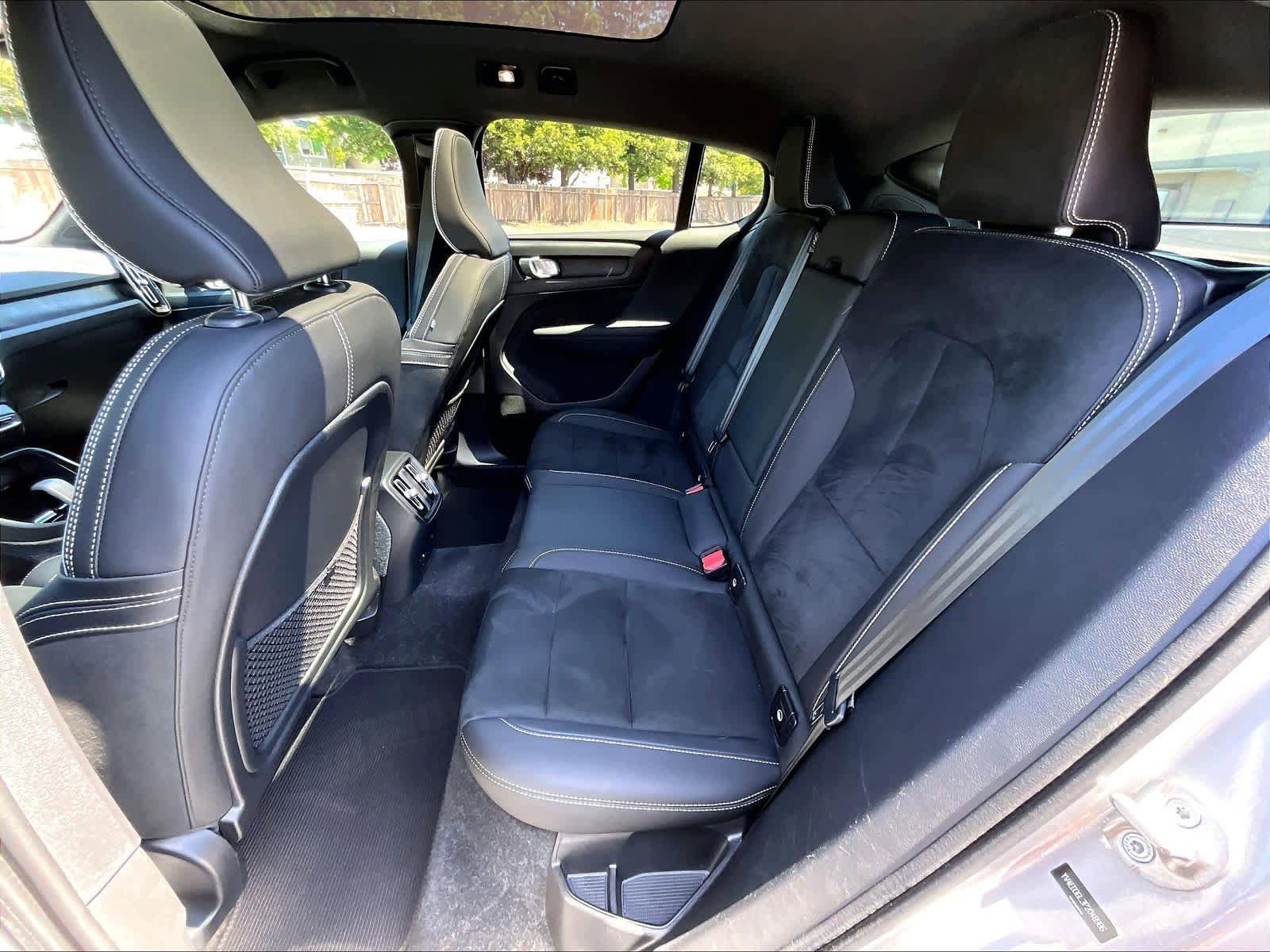 Used 2023 Volvo C40 P8 Recharge Plus AWD/4WD image 29