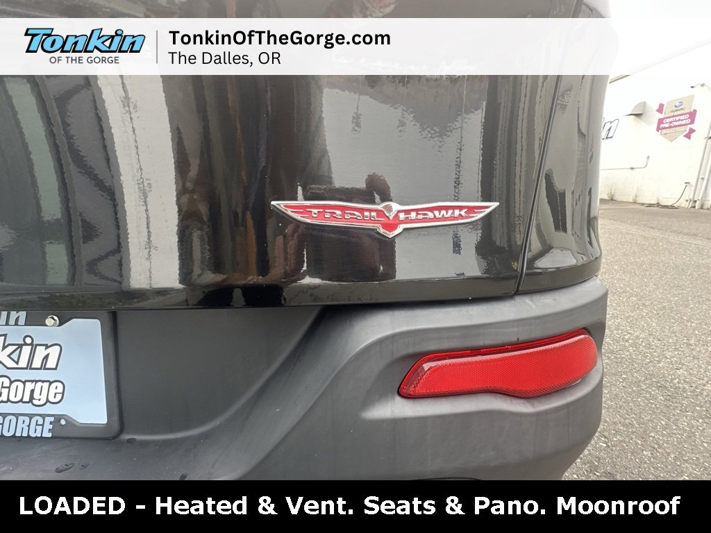 Used 2017 Jeep Cherokee Trailhawk image 28