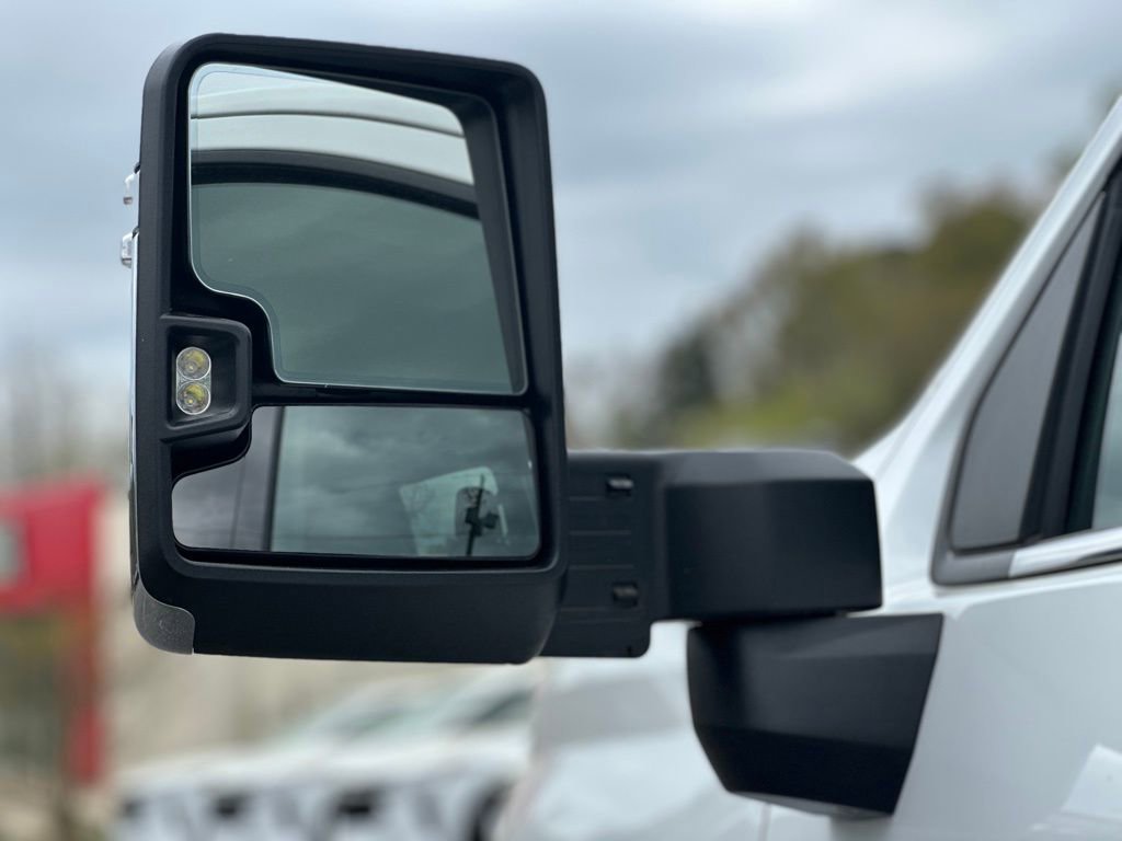 Used 2023 Chevrolet Silverado 2500 LTZ image 17