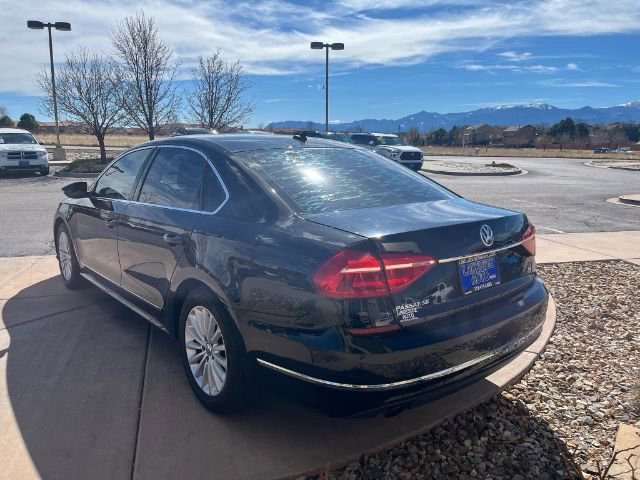 Used 2016 Volkswagen Passat 1.8T SE FWD image 5