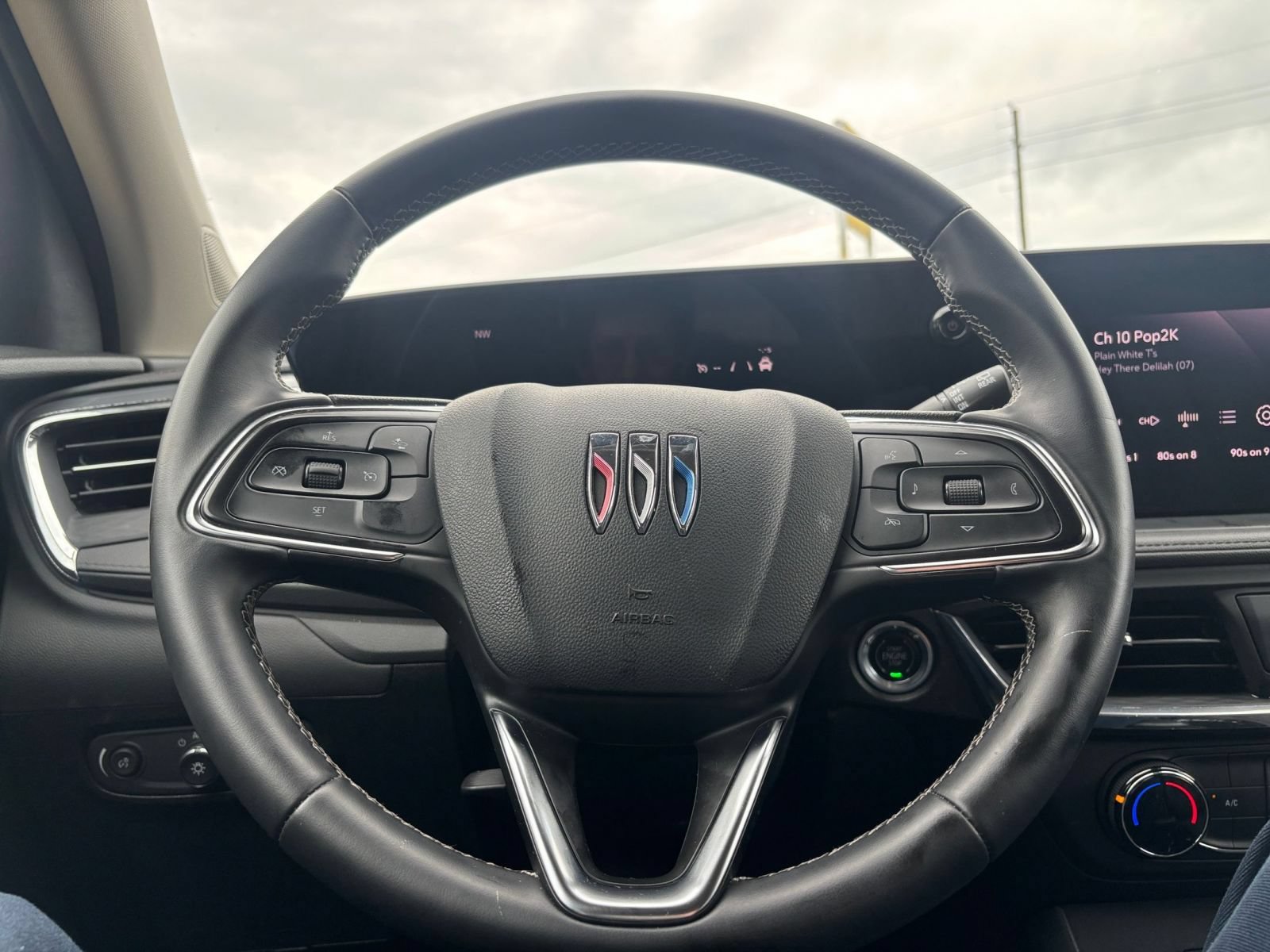 Used 2025 Buick Encore GX Preferred FWD image 27