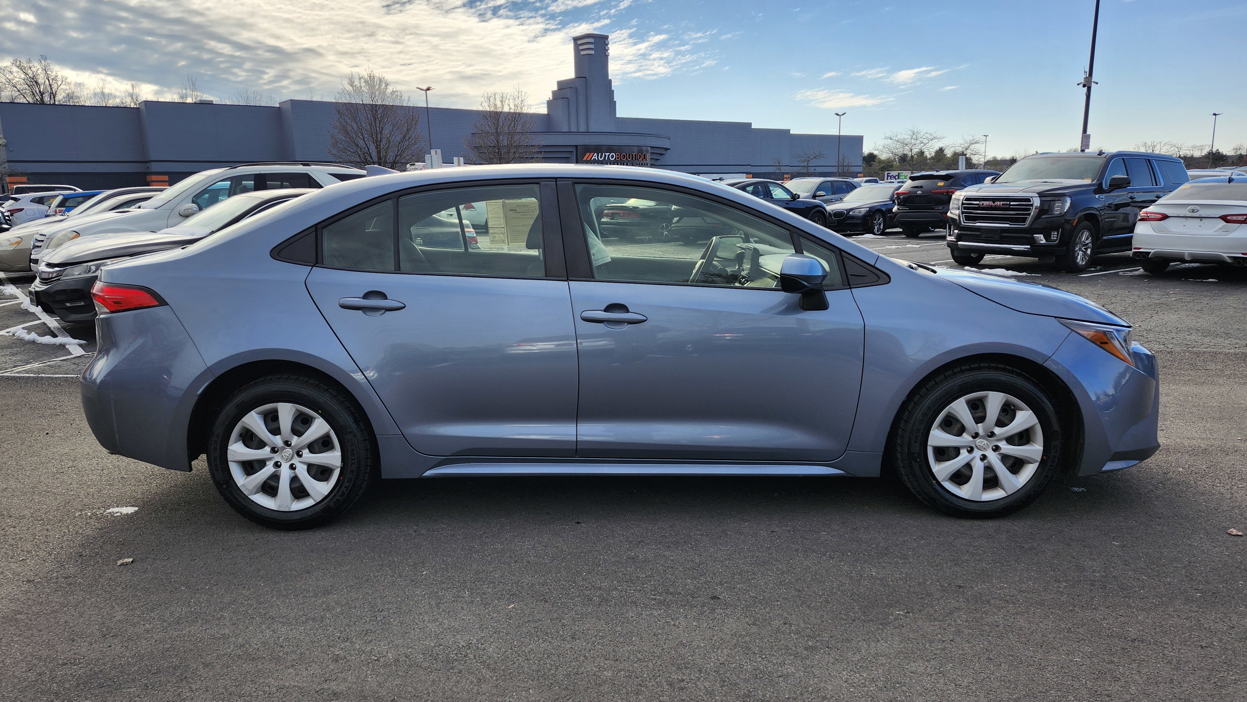 Used 2022 Toyota Corolla LE image 16