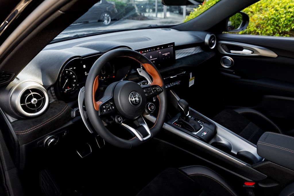 New 2025 Alfa Romeo Tonale AWD/4WD image 20