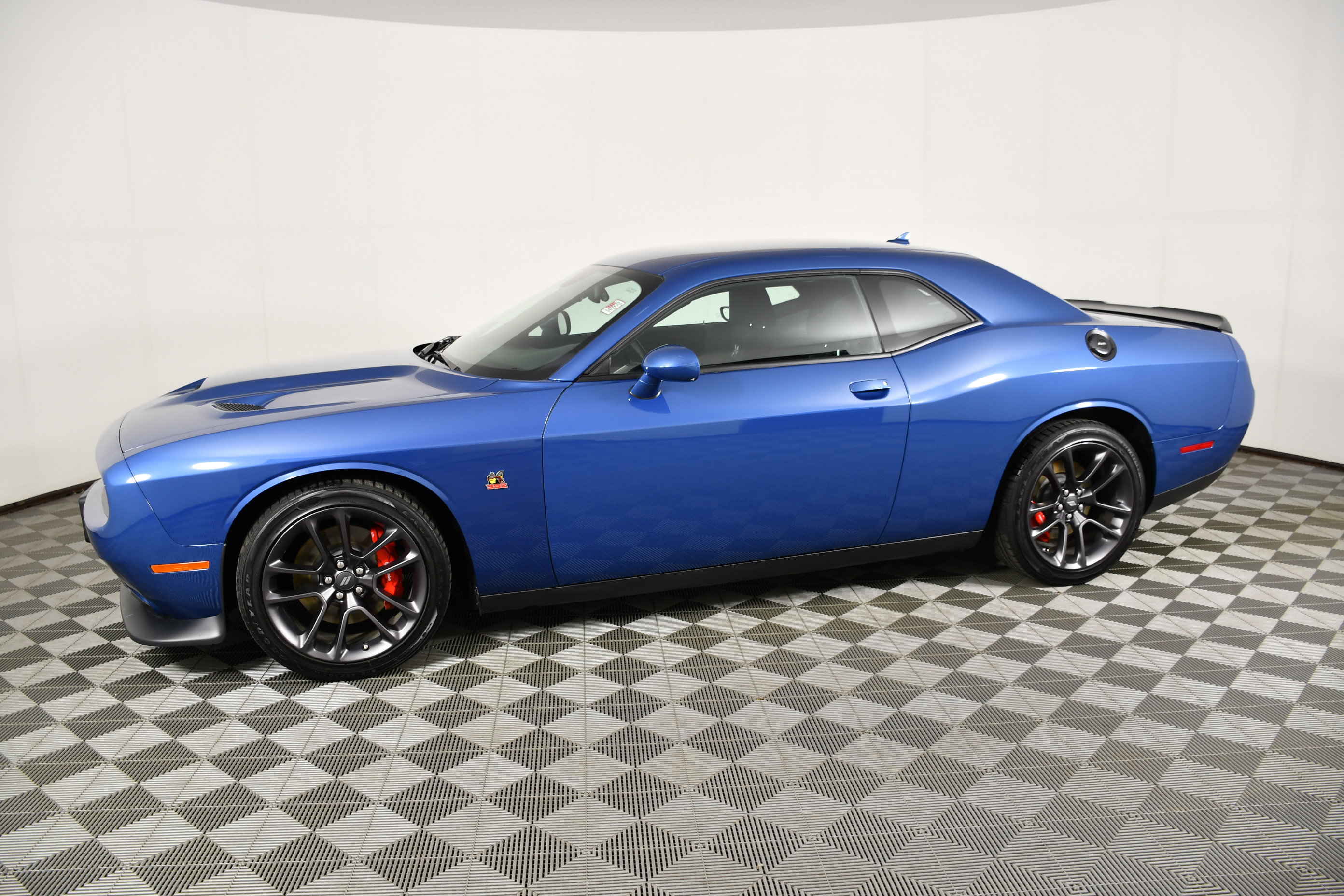 Used 2021 Dodge Challenger R/T Scat Pack RWD image 9