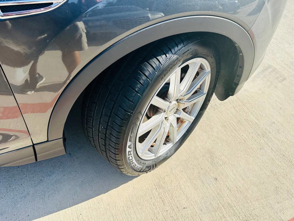 Used 2016 Ford Escape SE w/ Equipment Group 201A image 22