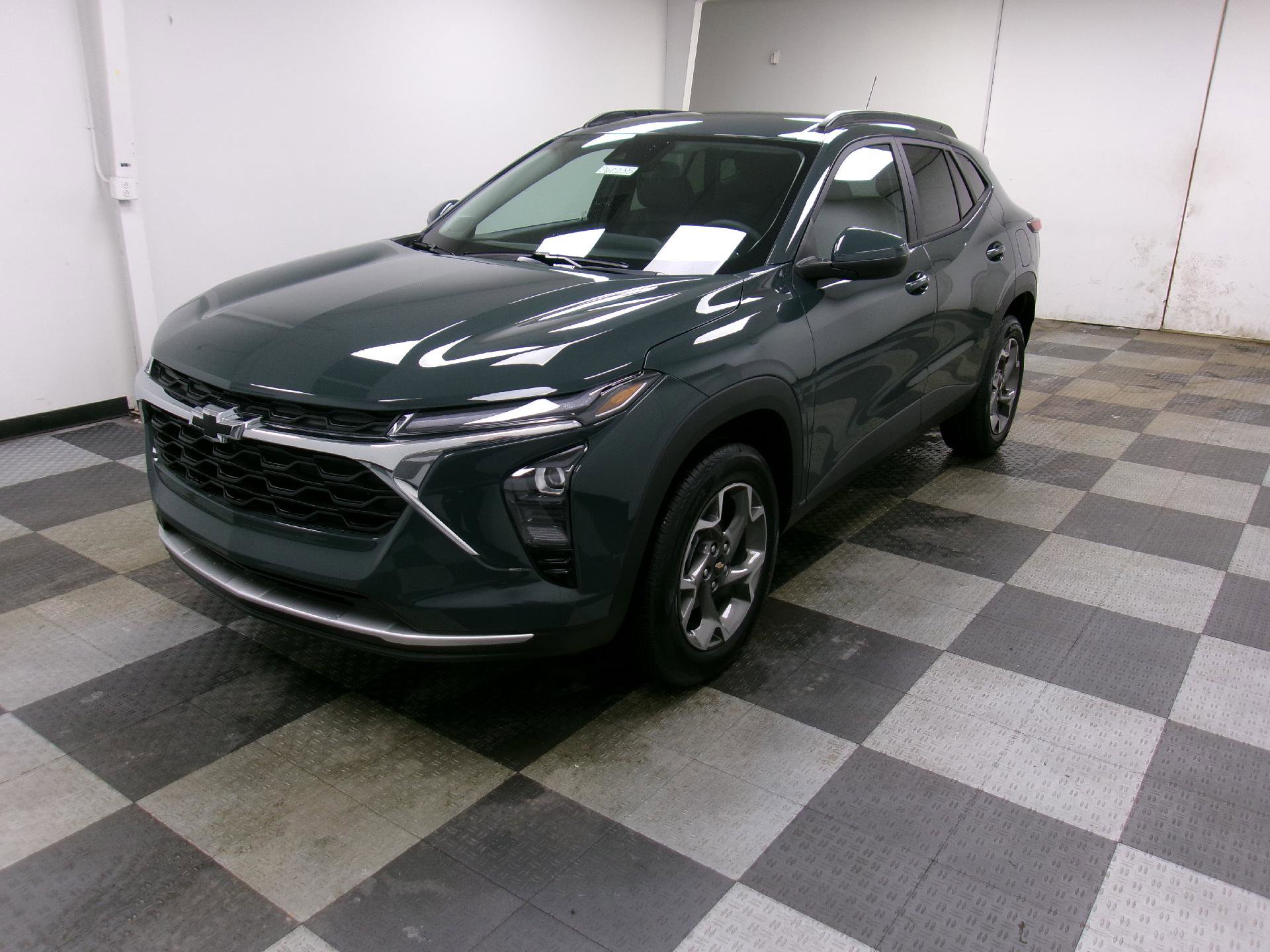 New 2026 Chevrolet Trax LT w/ Driver Confidence Package