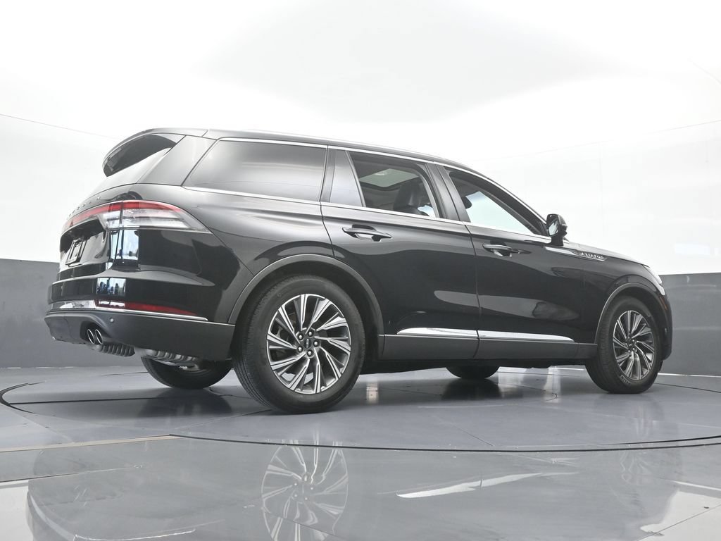 Used 2025 Lincoln Aviator 2WD image 56