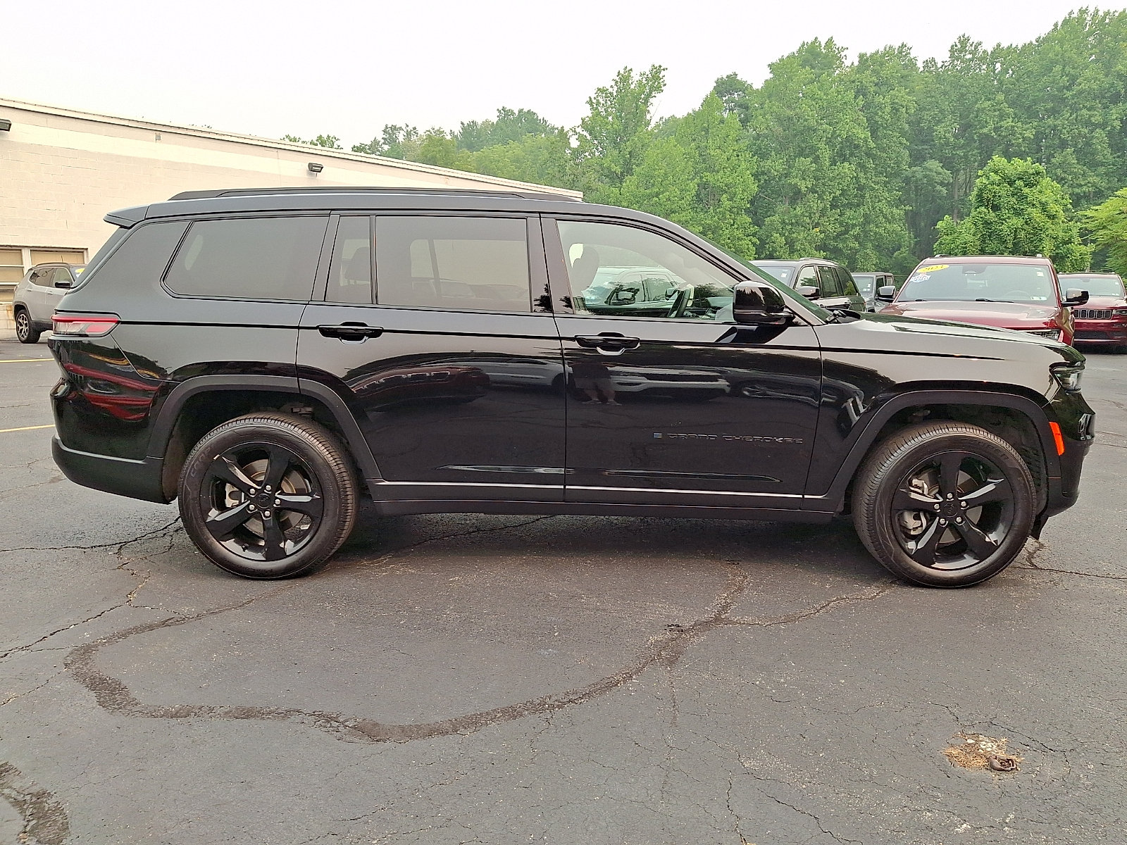 Certified 2021 Jeep Grand Cherokee L Laredo AWD/4WD image 7