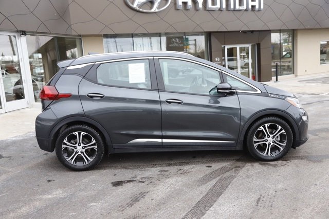 Used 2017 Chevrolet Bolt Premier image 2