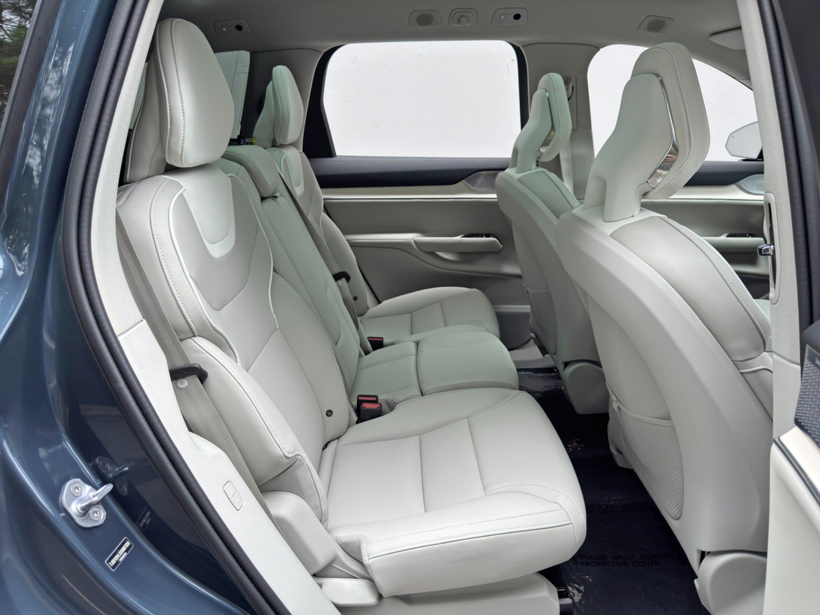 Used 2025 Volvo EX90 Ultra AWD/4WD image 39