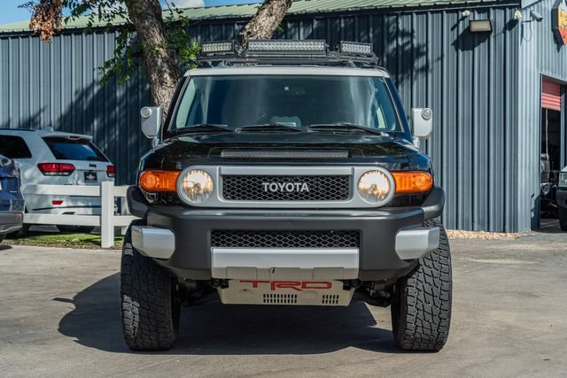Used 2014 Toyota FJ Cruiser 4WD w/ Upgrade Package image 9