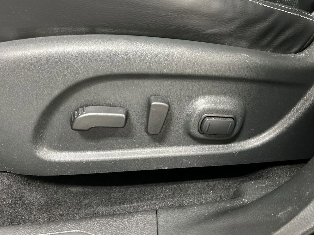 Used 2023 Nissan Murano SL w/ SL Moonroof Package image 10