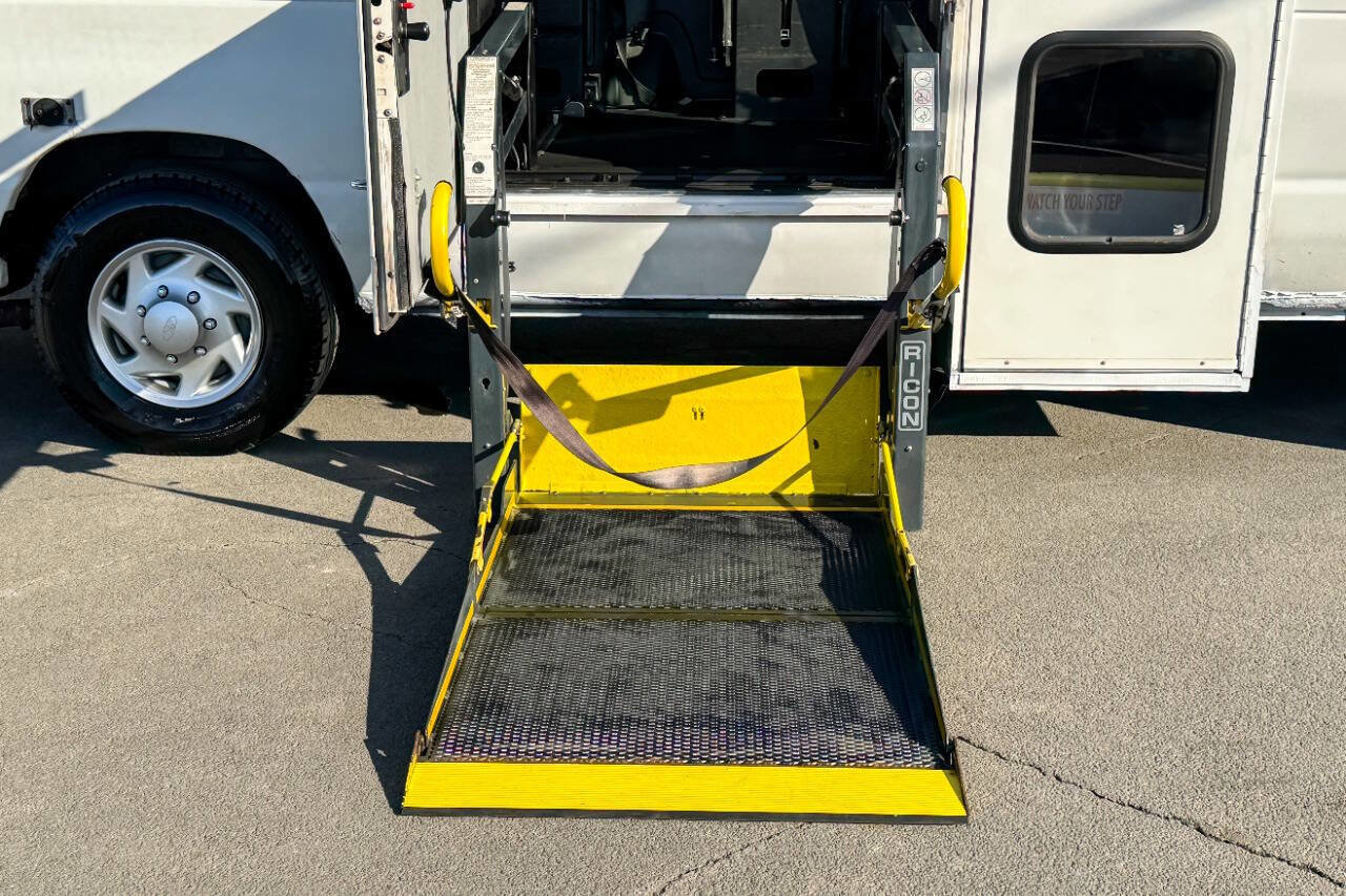 Used 2011 Ford E-350 and Econoline 350 Extended Super Duty w/ PWR Group image 5