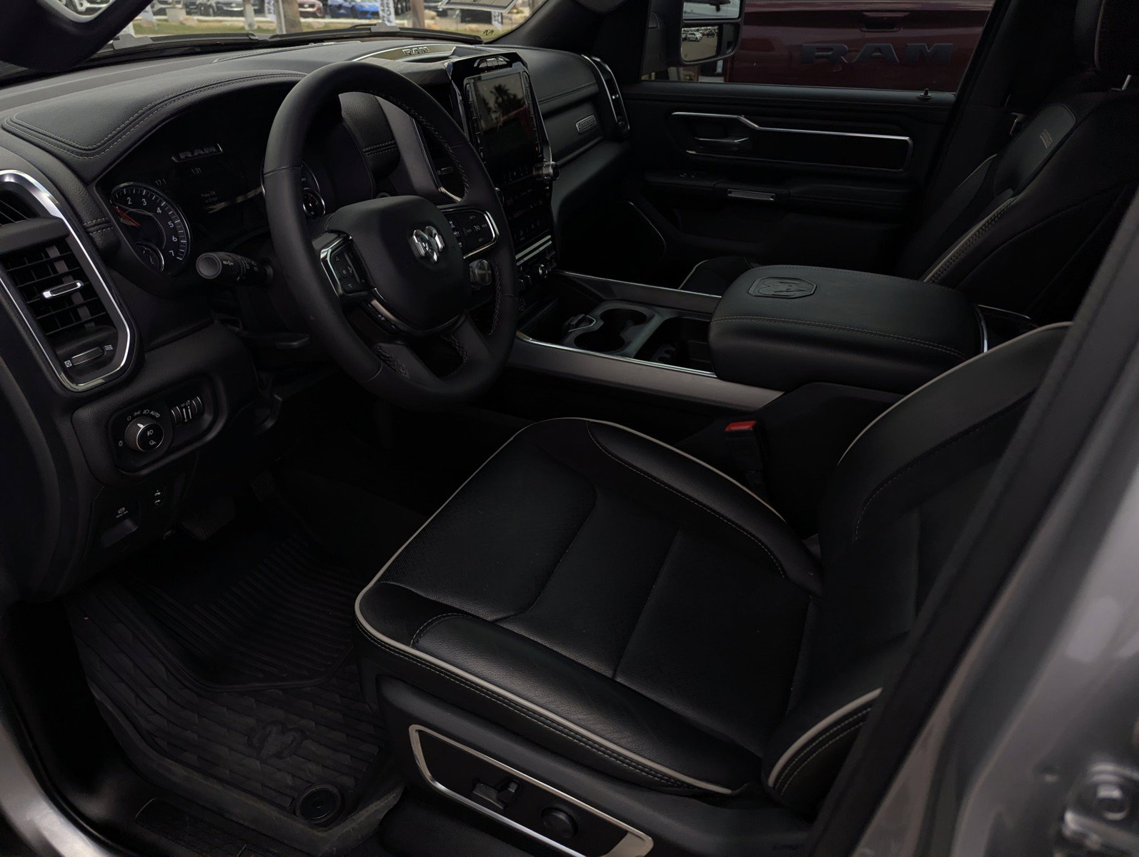 Used 2025 RAM 1500 Laramie w/ Trailer Tow Group AWD/4WD image 10