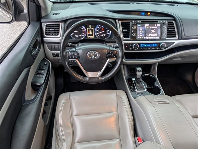 Used 2015 Toyota Highlander XLE image 8