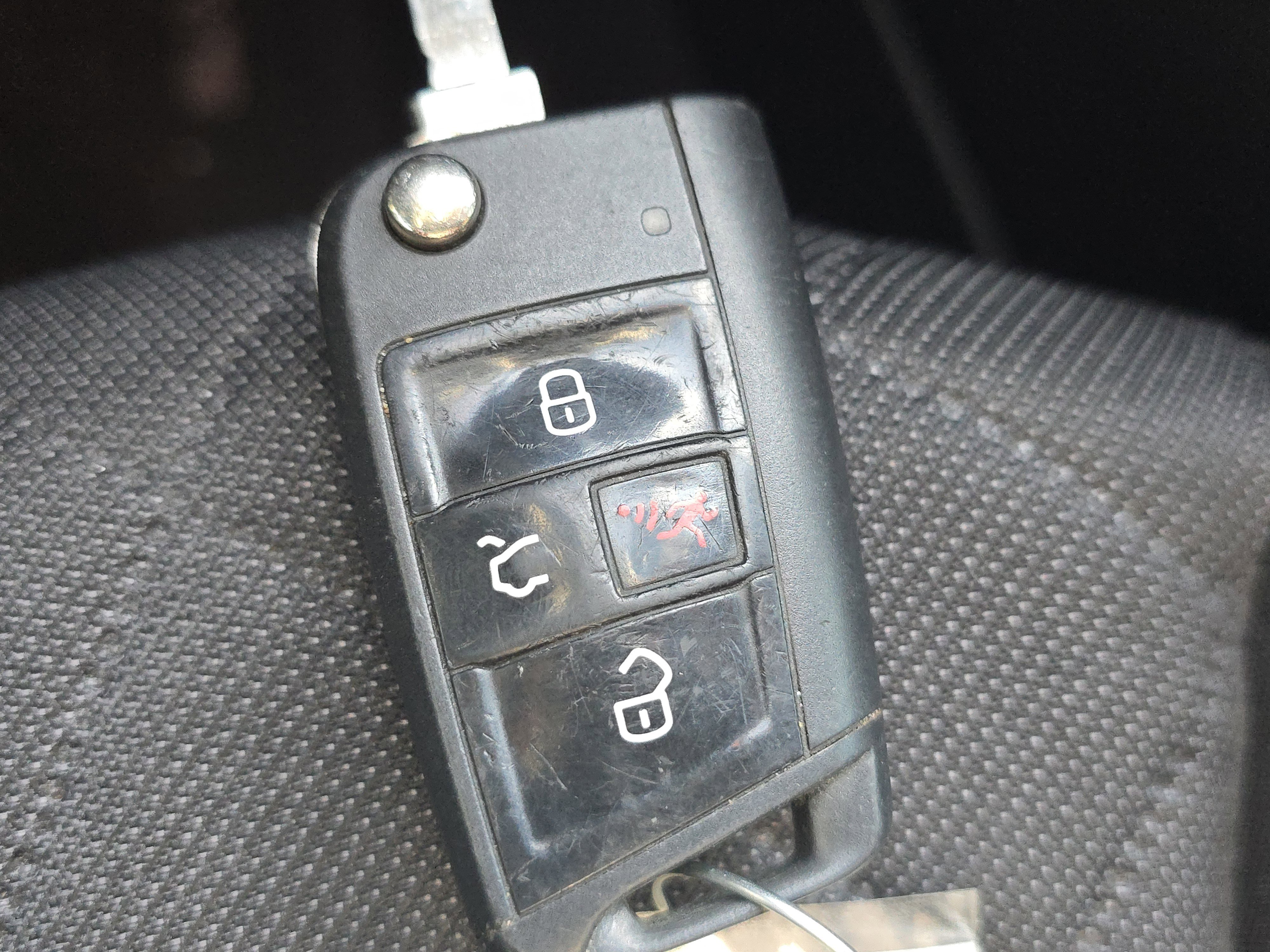 Used 2018 Volkswagen Atlas Launch Edition image 28