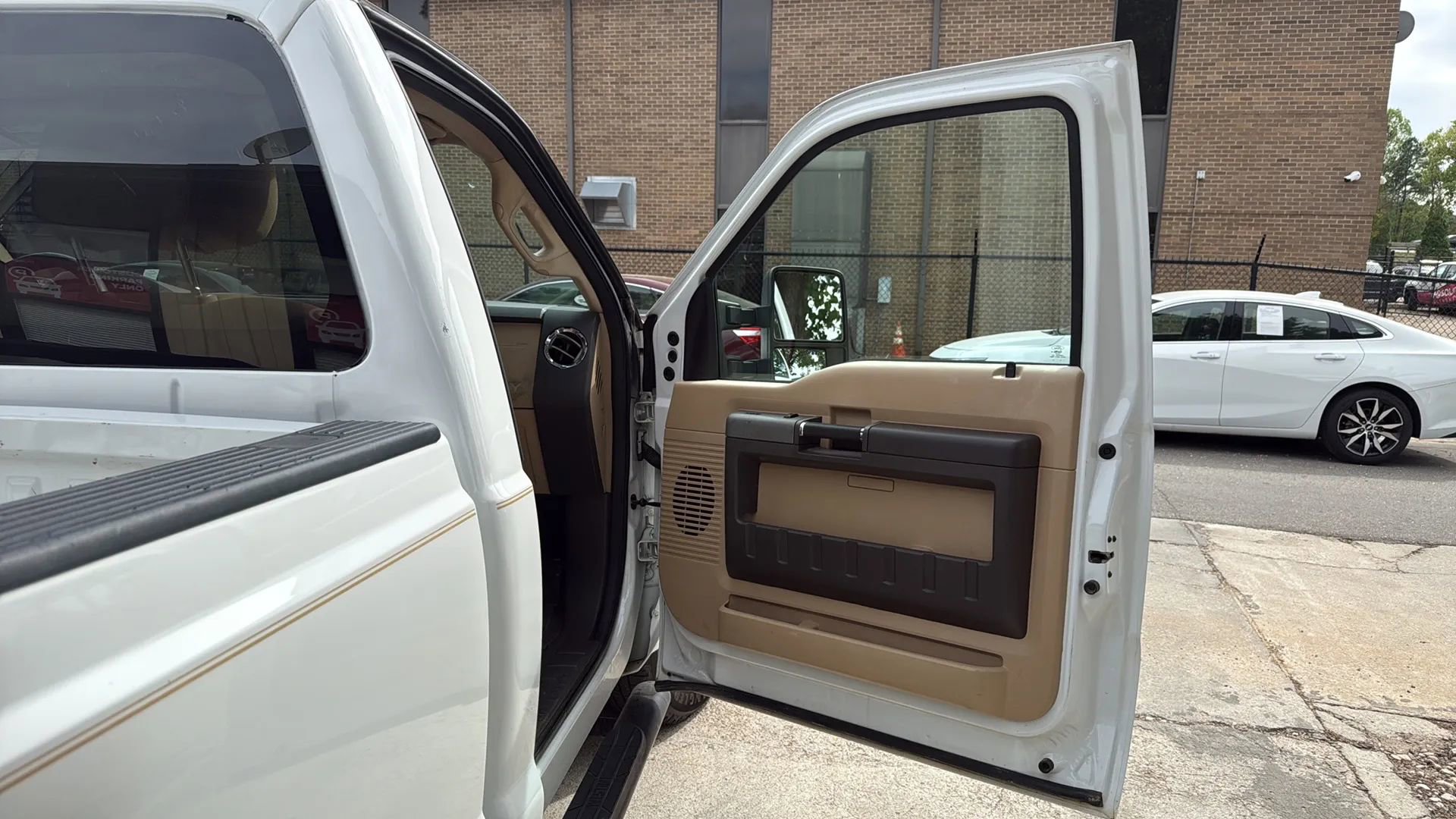 Used 2012 Ford F250 XLT w/ XLT Interior Pkg RWD image 17