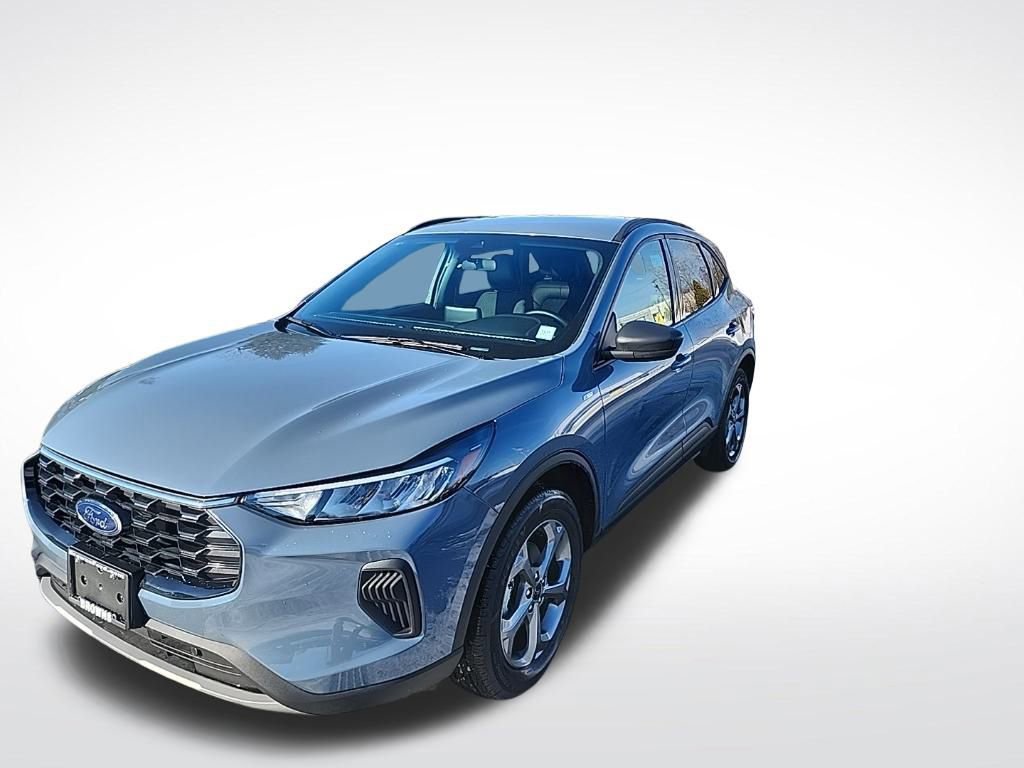 Used 2025 Ford Escape ST-Line image 3
