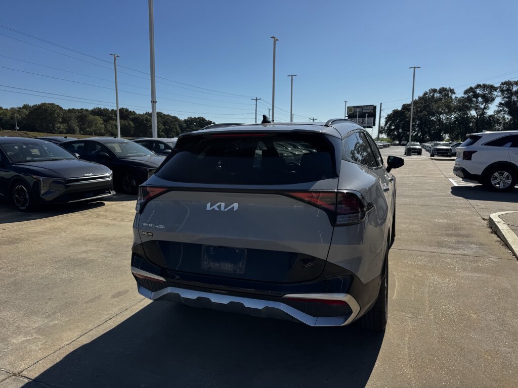 Certified 2024 Kia Sportage SX FWD image 18