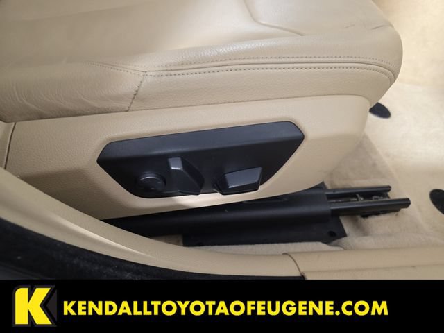 Used 2014 BMW 335i Gran Turismo xDrive AWD/4WD image 30