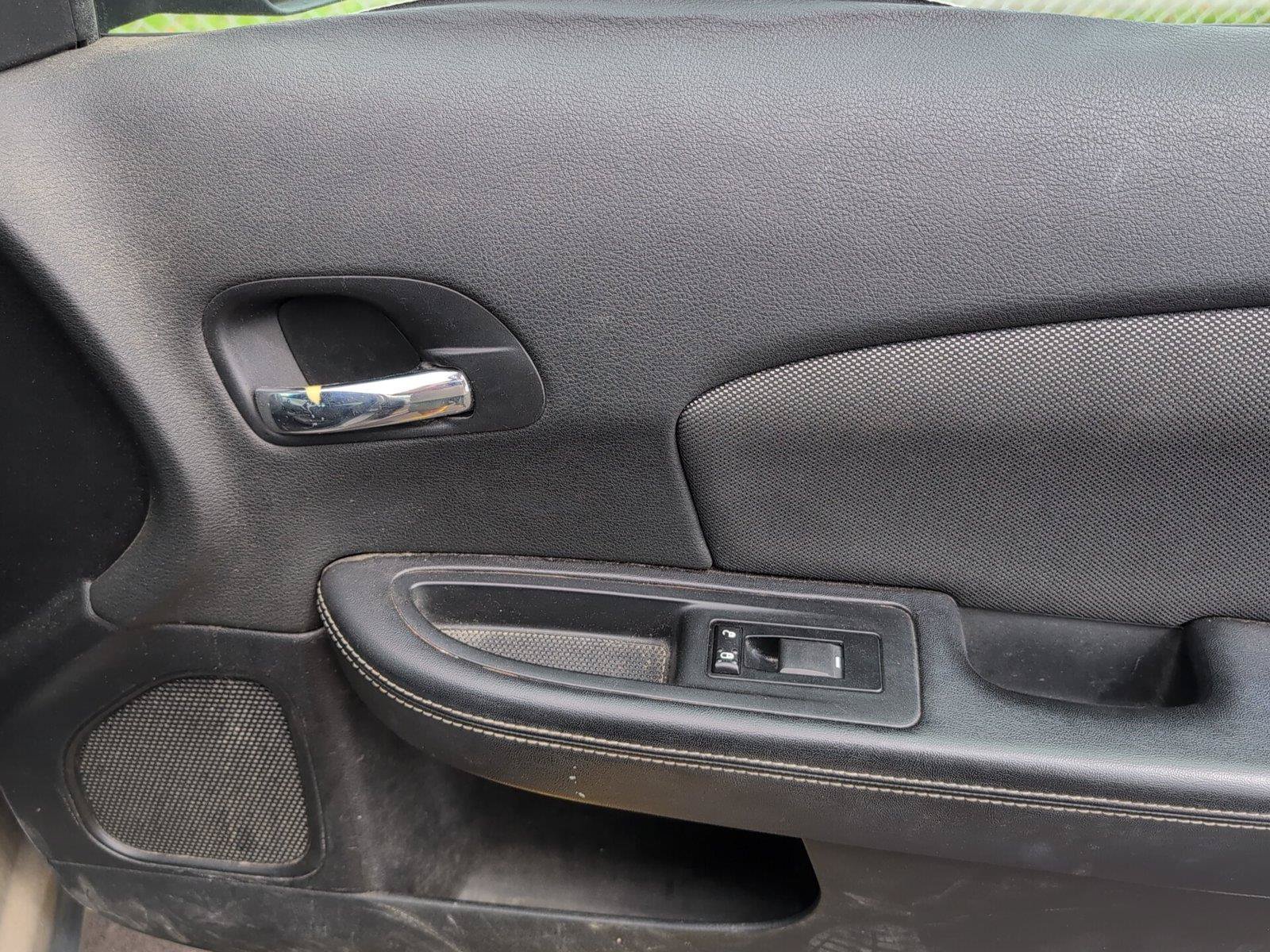 Used 2012 Dodge Avenger SE FWD image 36