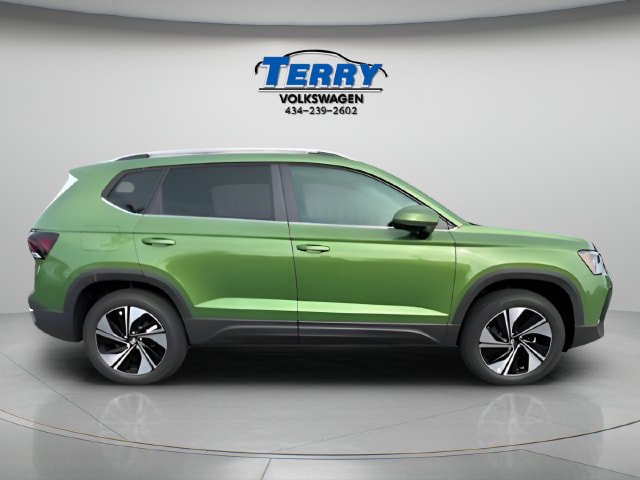 New 2026 Volkswagen Taos SE AWD/4WD image 2