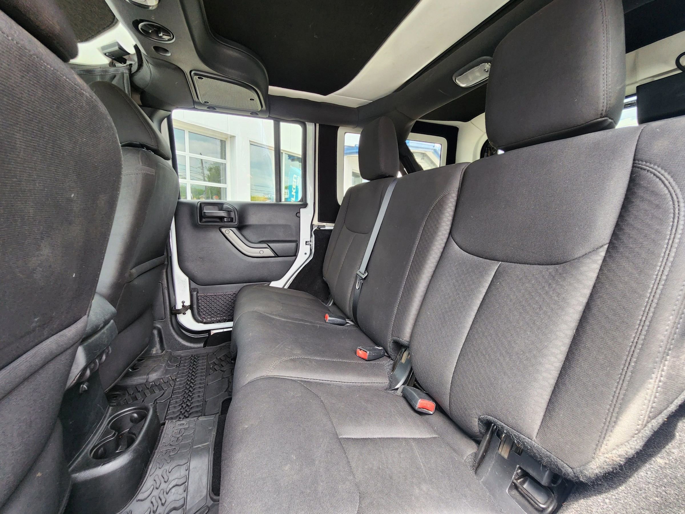 Used 2017 Jeep Wrangler Unlimited Sport AWD/4WD image 35