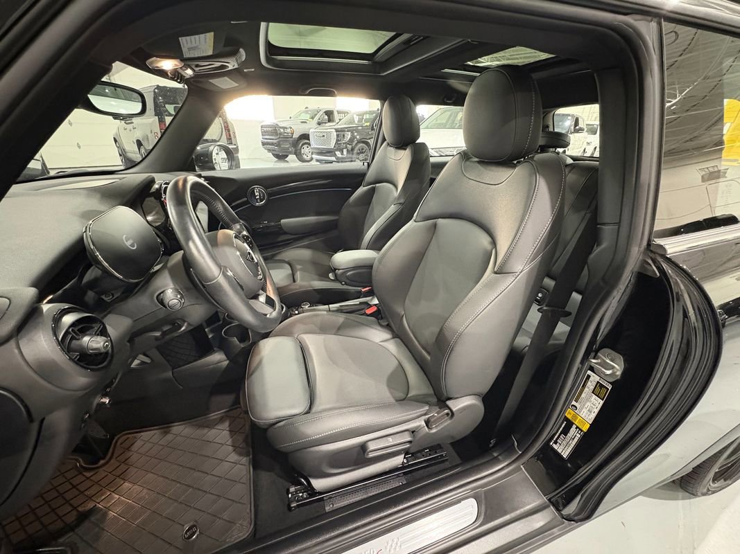 Used 2023 MINI Cooper S image 9