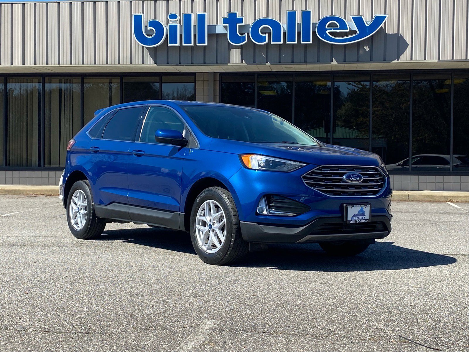 Certified 2022 Ford Edge SEL w/ Convenience Package image 2