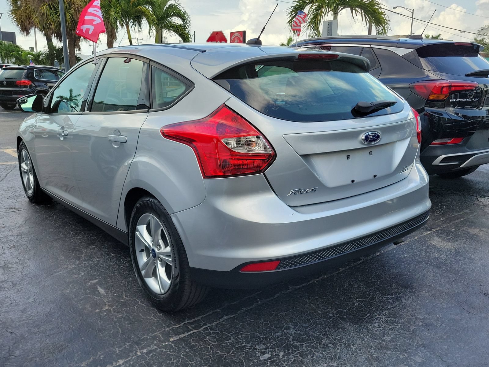Used 2013 Ford Focus SE FWD image 6