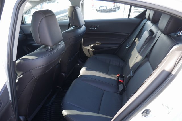 Used 2016 Acura ILX 2.4L image 25