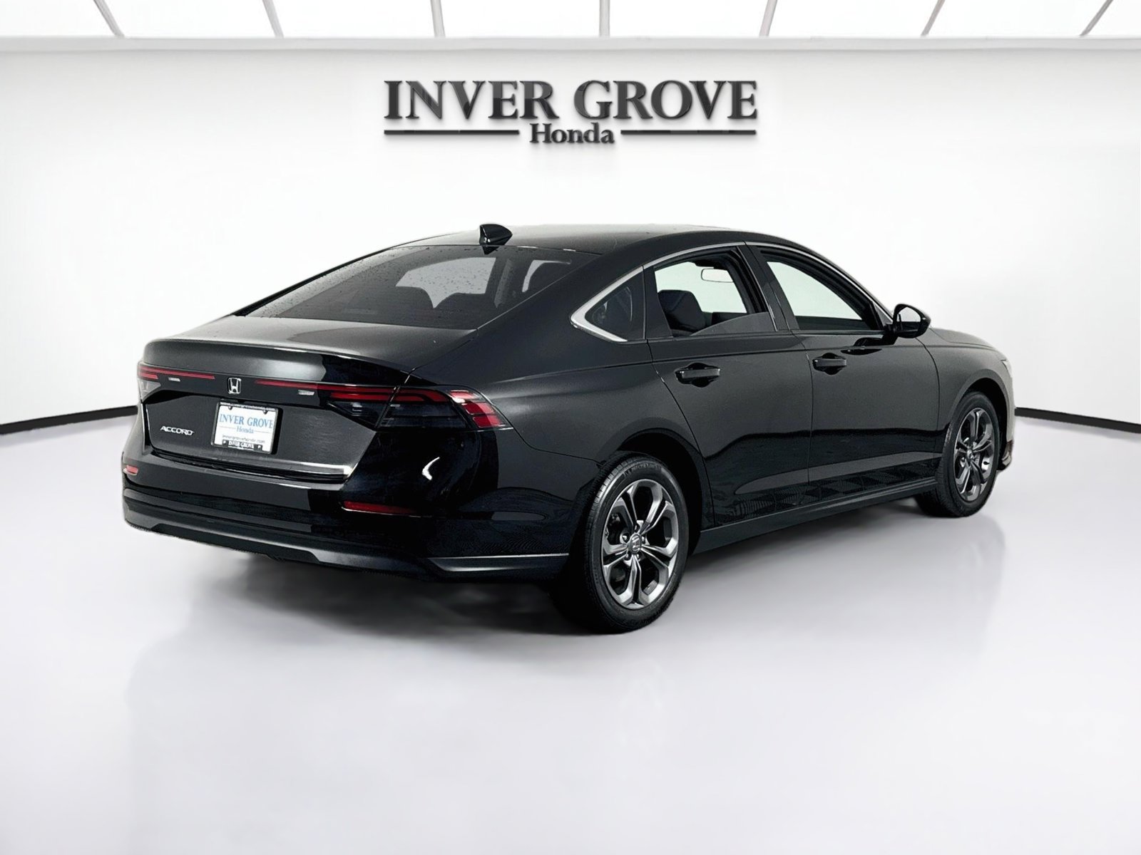 Certified 2023 Honda Accord EX image 5