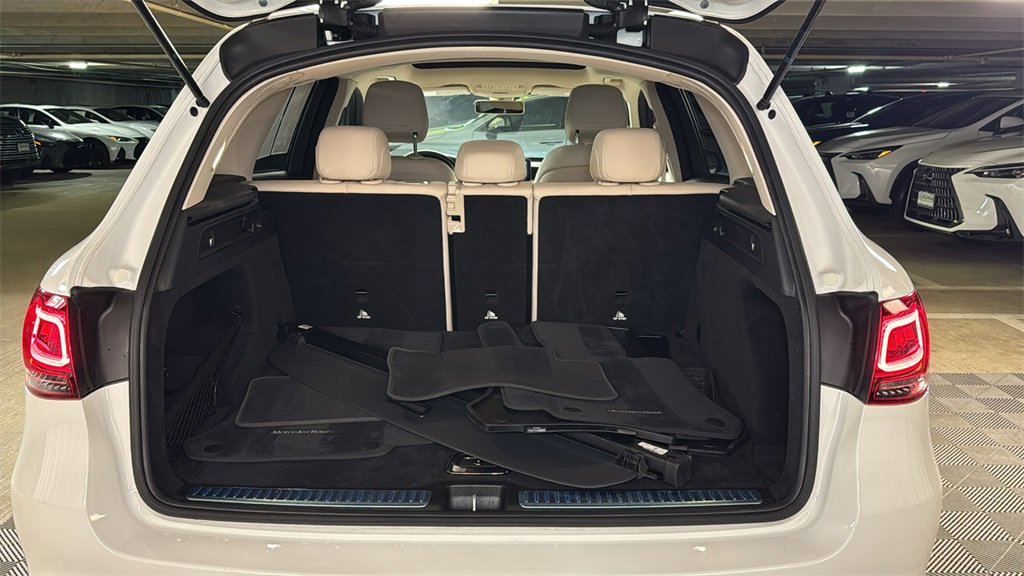 Used 2020 Mercedes-Benz GLC 300 4MATIC image 15