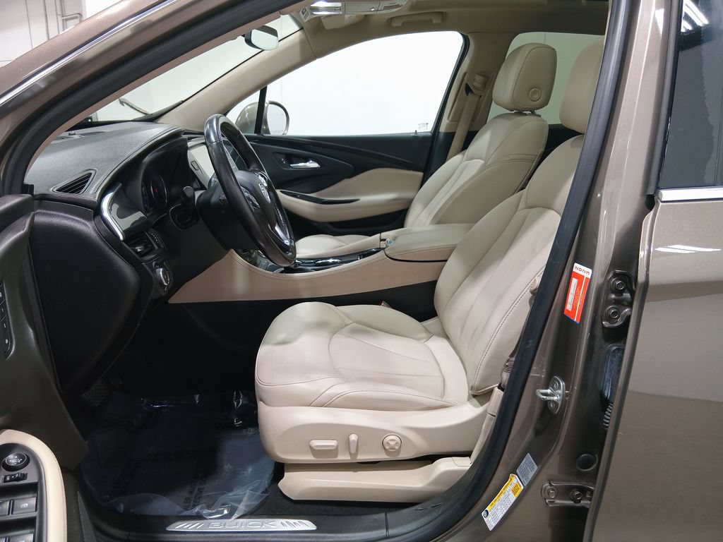 Used 2018 Buick Envision Premium w/ LPO, Hit The Road Package AWD/4WD image 17