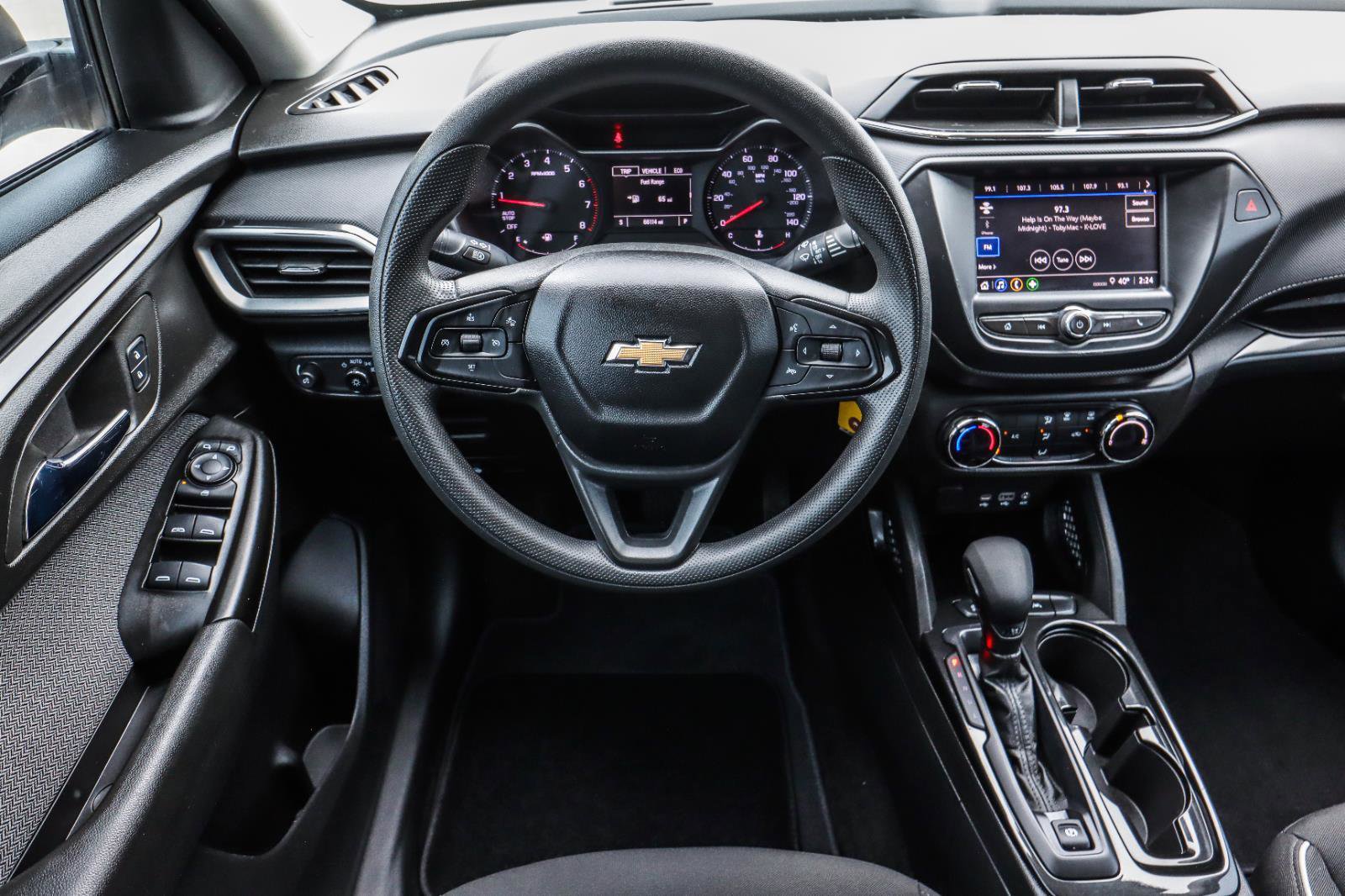 Used 2023 Chevrolet TrailBlazer LS FWD image 23