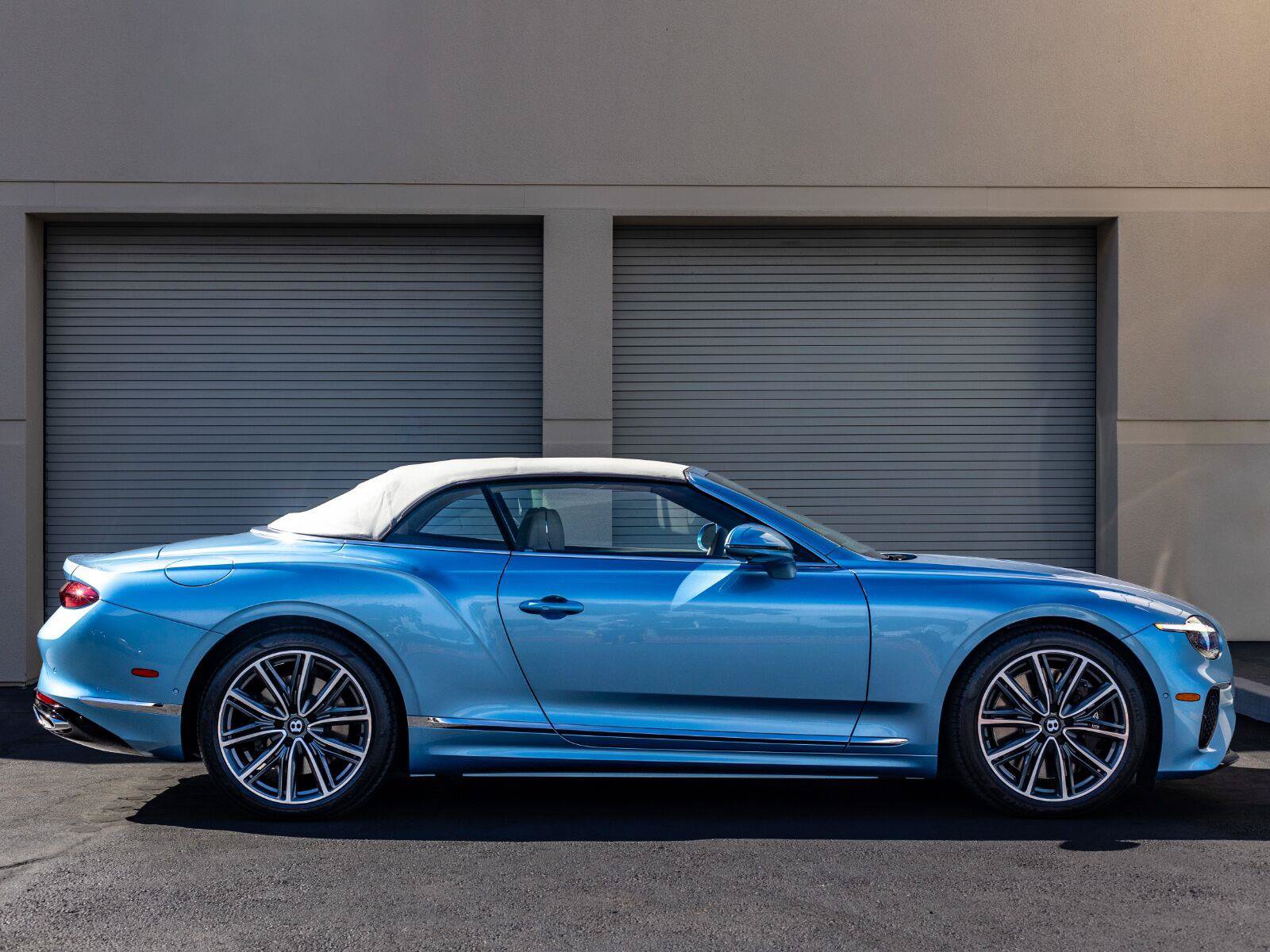 New 2026 Bentley Continental GT Azure AWD/4WD image 31