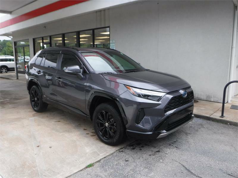 Used 2022 Toyota RAV4 SE video 1