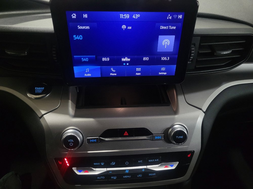 Used 2022 Ford Explorer XLT image 25