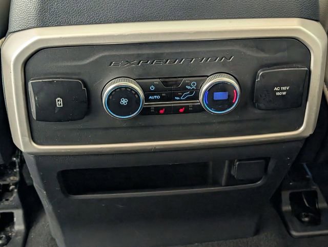 Used 2024 Ford Expedition Limited image 29